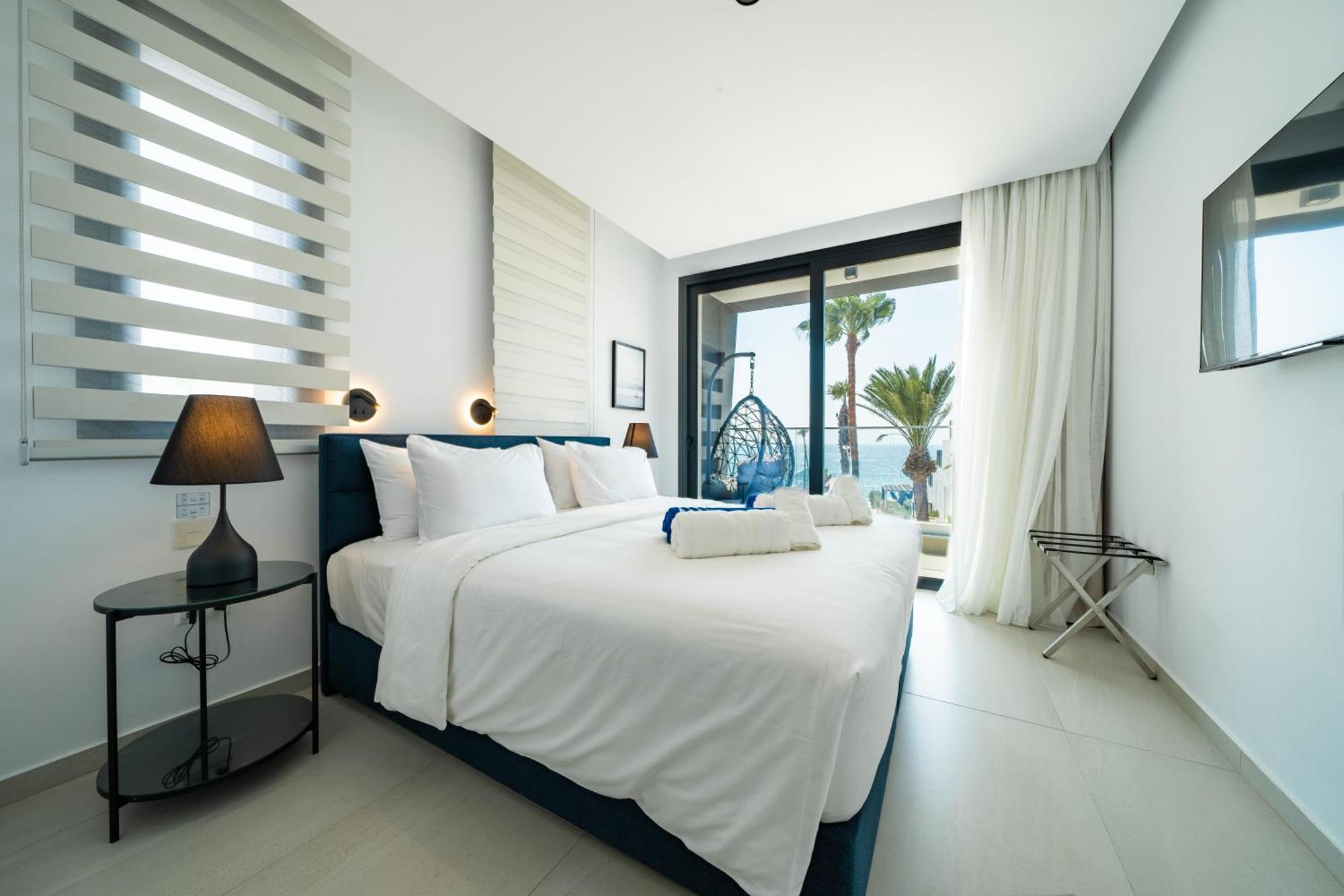 بافوس Waterside Sea View Apartments المظهر الخارجي الصورة