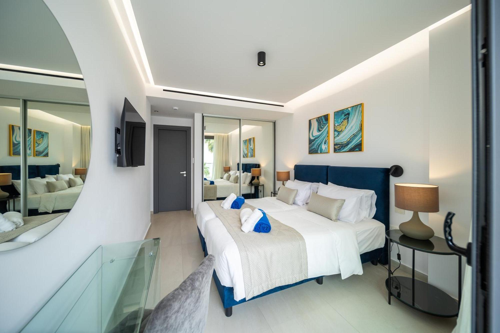 بافوس Waterside Sea View Apartments المظهر الخارجي الصورة